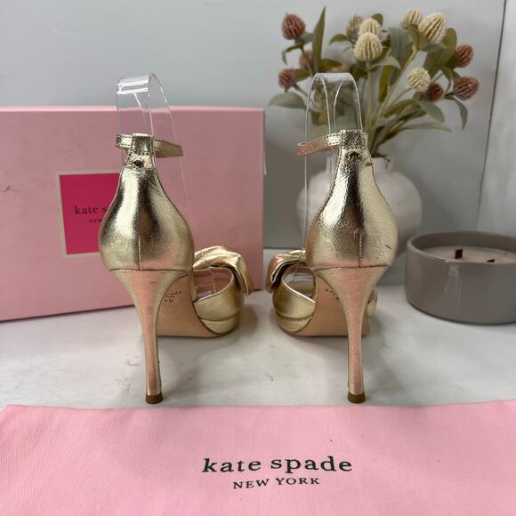 Kate Spade Bridal Bow Leather Heeled Pumps Pale Gold K1004 Women's 5.5B NWB - Picture 3 of 11